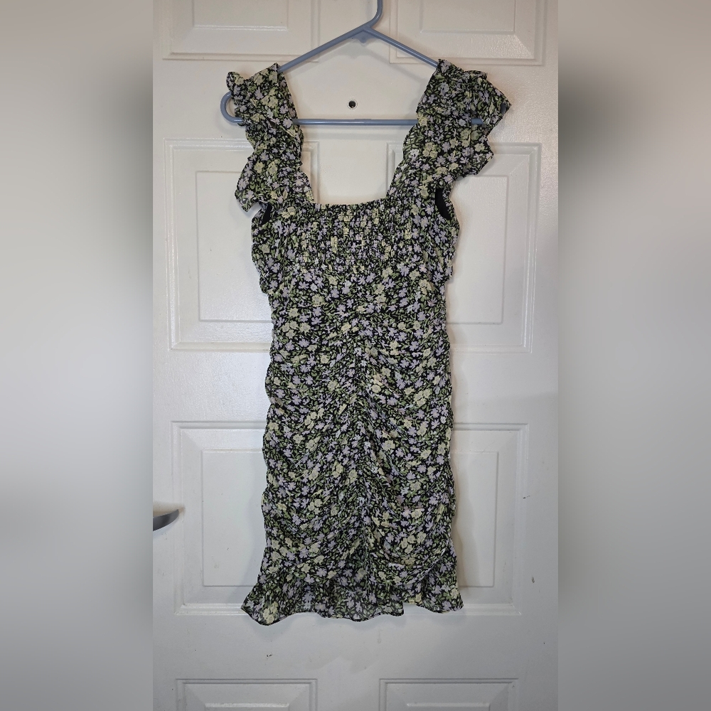 ASTR The Label Floral Rouched Dress Size X-Small - Picture 7 of 7